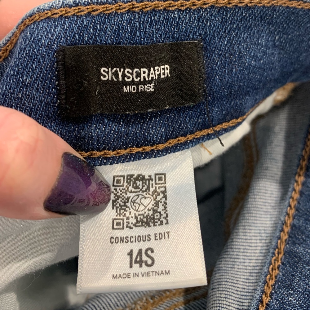 Express Skyscraper Mid Rise Blue Jeans - Picture 6 of 6